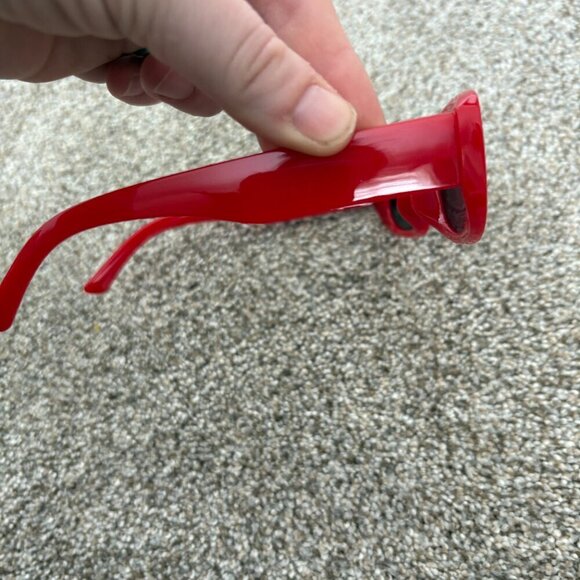 Square Frame Red Sunglasses Square Y2K Bold Trendy Festival - Picture 3 of 9